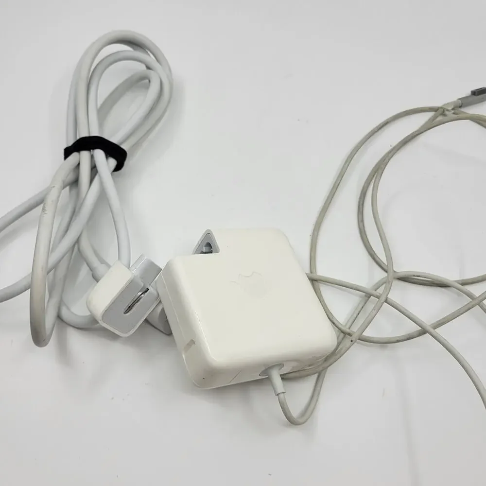 Genuine Apple 85W Power Adapter for MagSafe1 Macbook - Model A1343